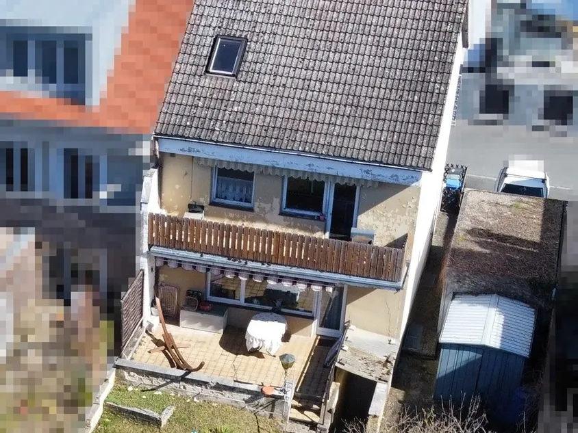 Doppelhaushälfte mit Potenzial in Top-Lage von Erlangen-Frauenaurach